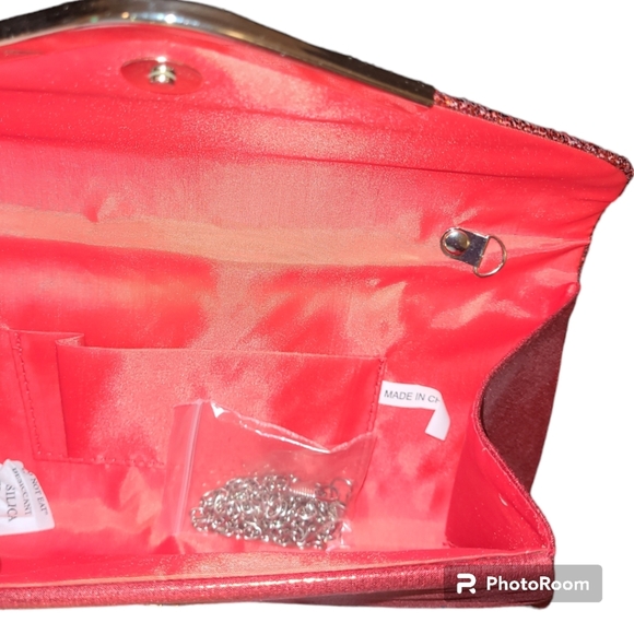 Crossbody Metallic Evening Clutch Purse Handbag Wristlet Red Black And Silver - Picture 3 of 7